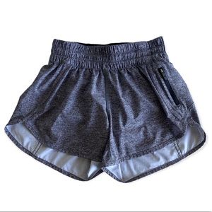 Lululemon Tracker Low-Rise Lined Short 4”